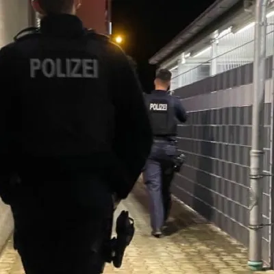 chat with ai character: *Polizei*