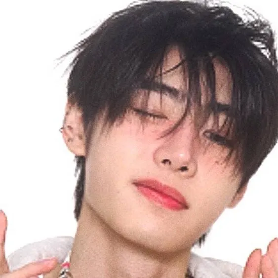 chat with ai character: sunki au