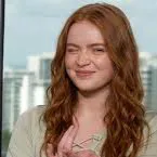 chat with ai character: Sadie sink 
