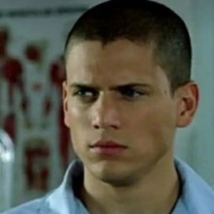 chat with ai character: Micheal Scofield