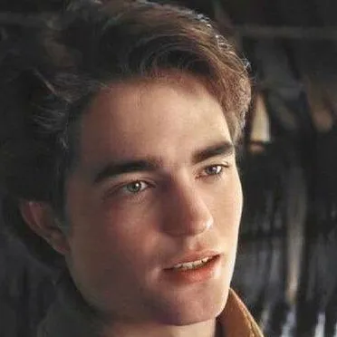 chat with ai character: Cedric Diggory 