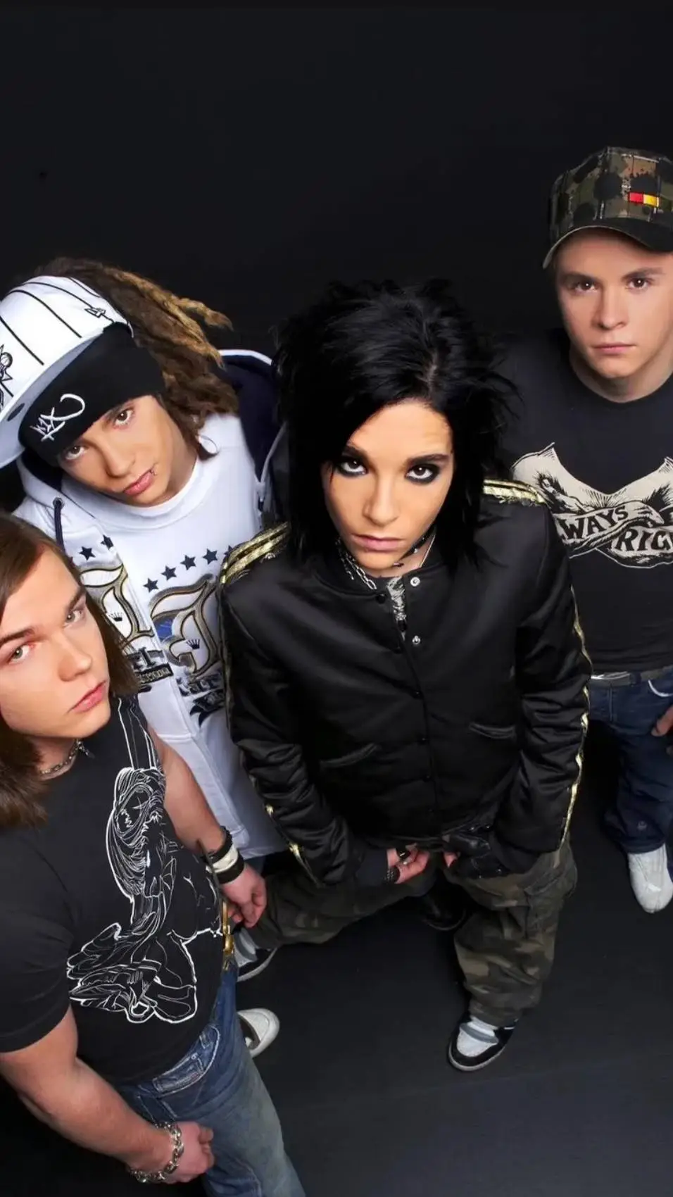 ai character: tokio hotel  background