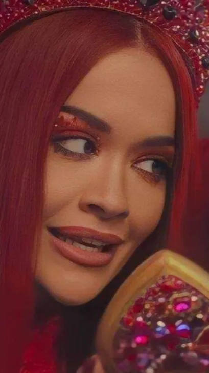 ai character: Queen of hearts  background