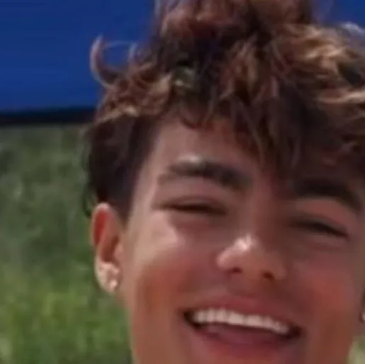 chat with ai character: Malachi 