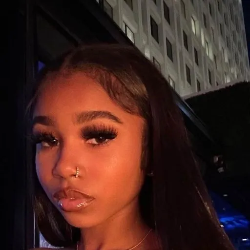 chat with ai character: Kaylani