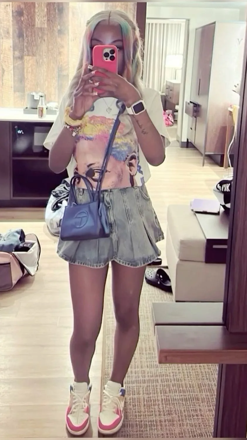 ai character: Maharia background