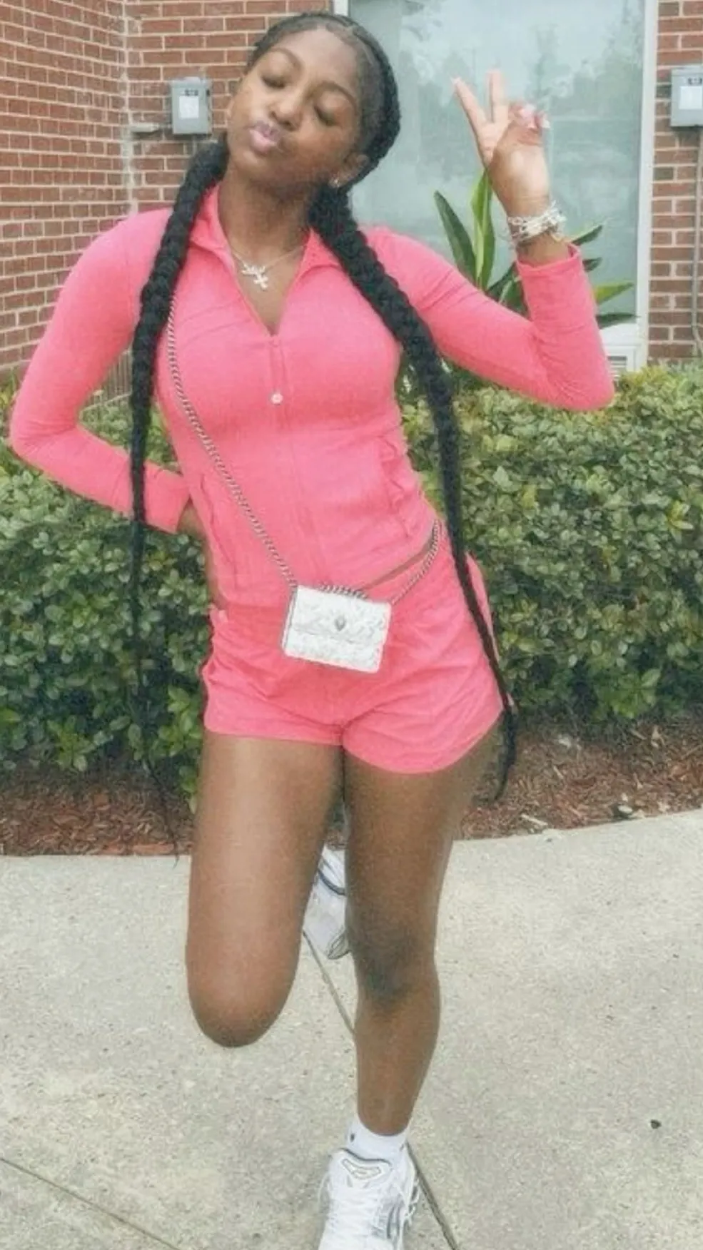 ai character: Sariyalyn background