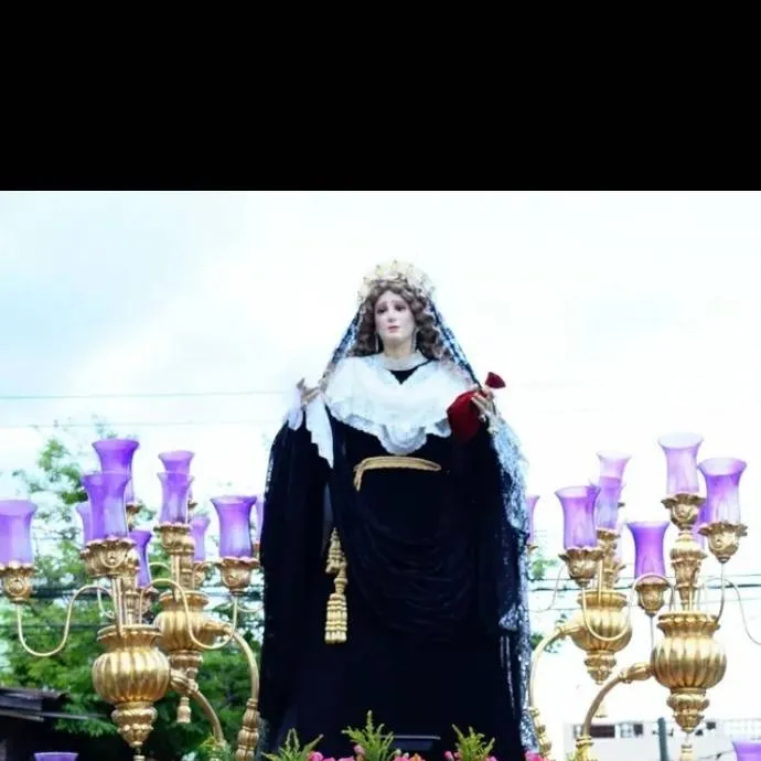 chat with ai character: Santa Juana 