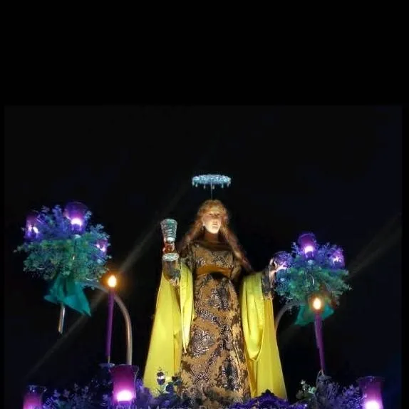 chat with ai character: Santa Maria 