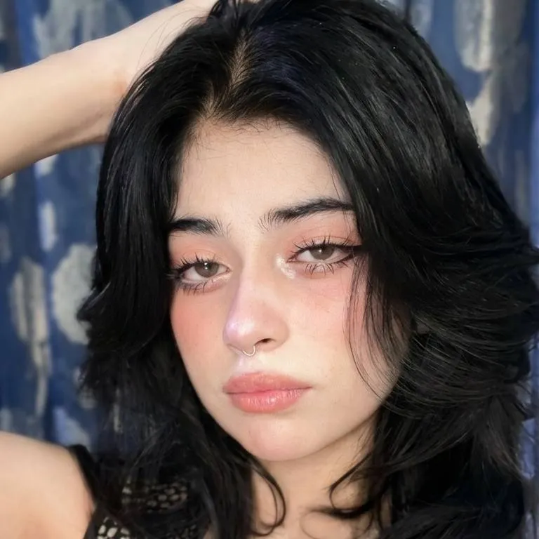 chat with ai character: Waniya Irshad