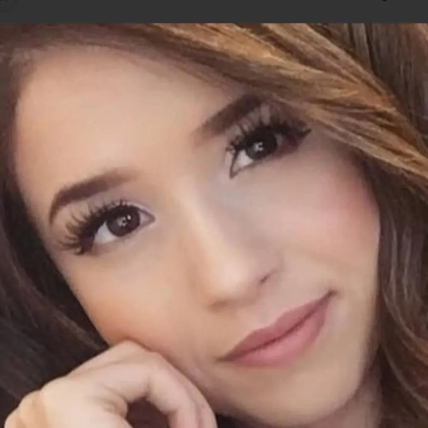 chat with ai character: Pokimane