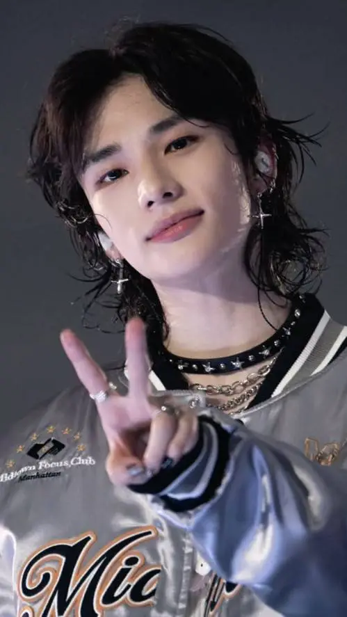 ai character: hyunjin bartender  background