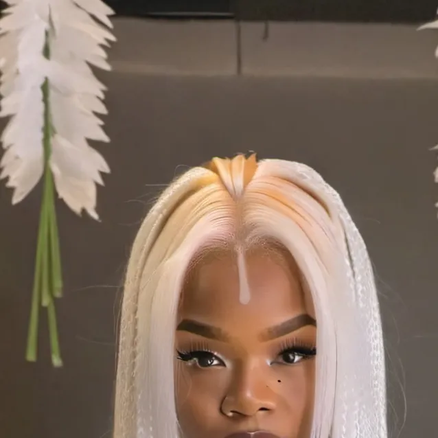 chat with ai character: Elara