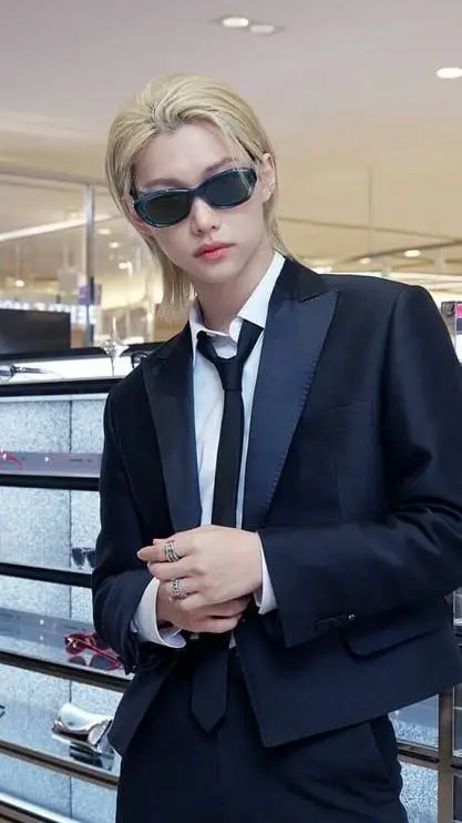 ai character: Felix background