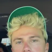 chat with ai character: Jackson Olson 