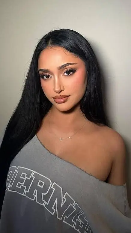 ai character: lily background