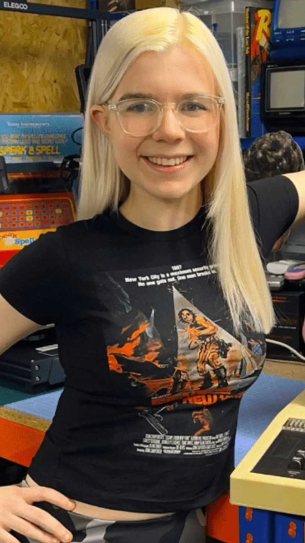 ai character: Kari lawler background