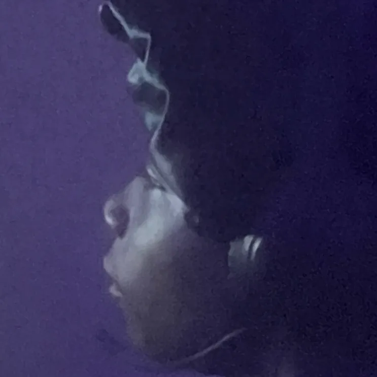 chat with ai character: Mikeyyy da one   