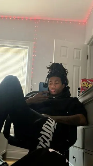 ai character: JJ background