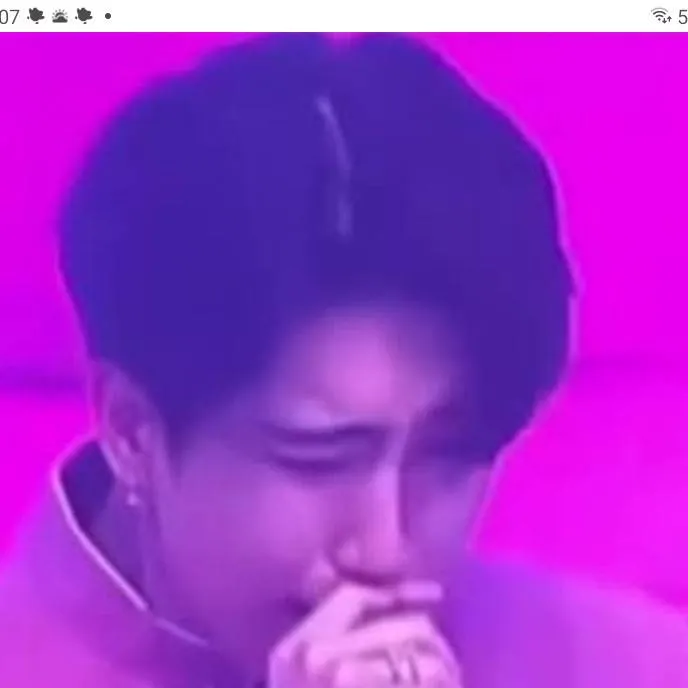 chat with ai character: Han Jisung anxiety