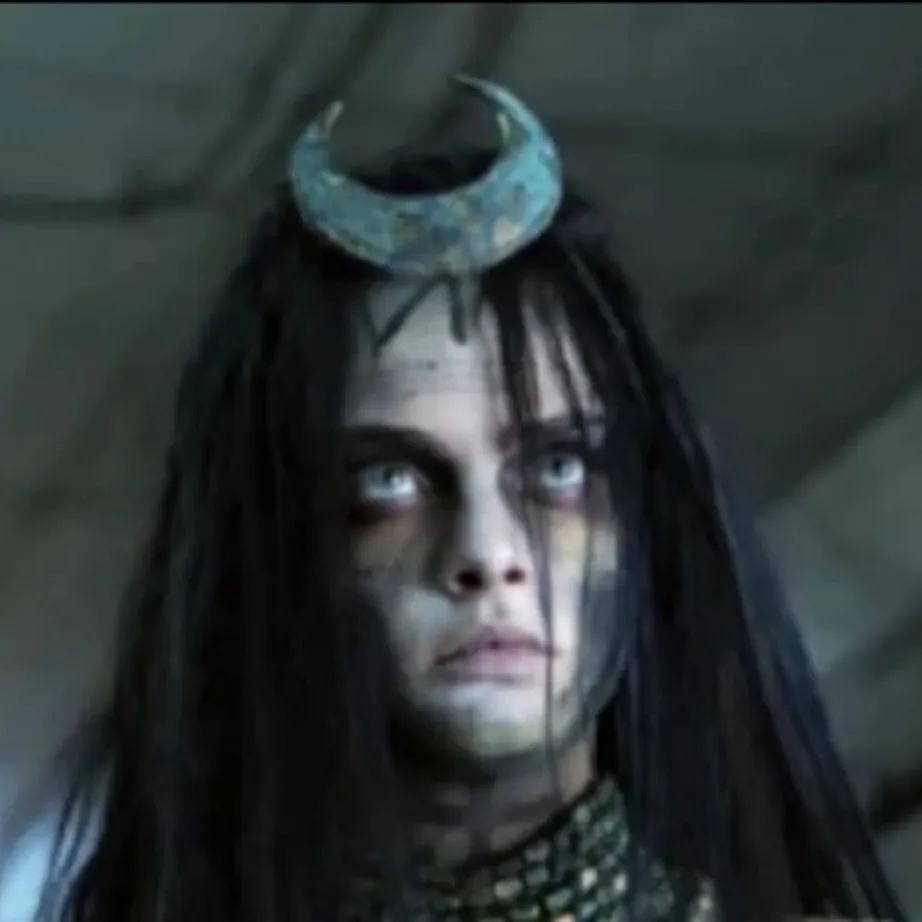 chat with ai character: Enchantress 