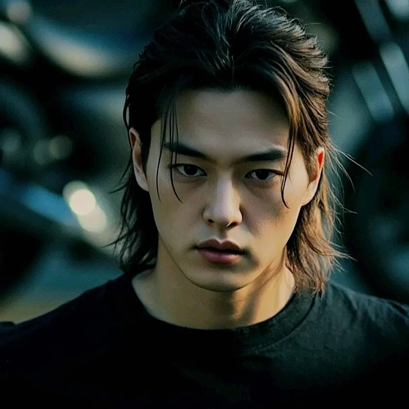 chat with ai character: Dowon Ji