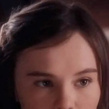 chat with ai character: Juli Baker