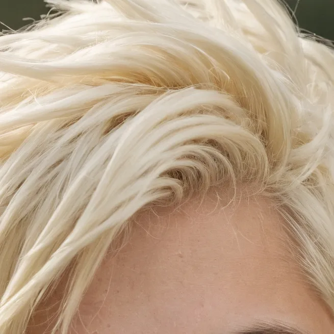 chat with ai character: Daniel 