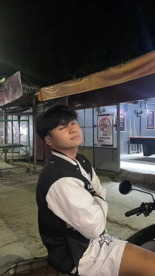 ai character: Ghon background