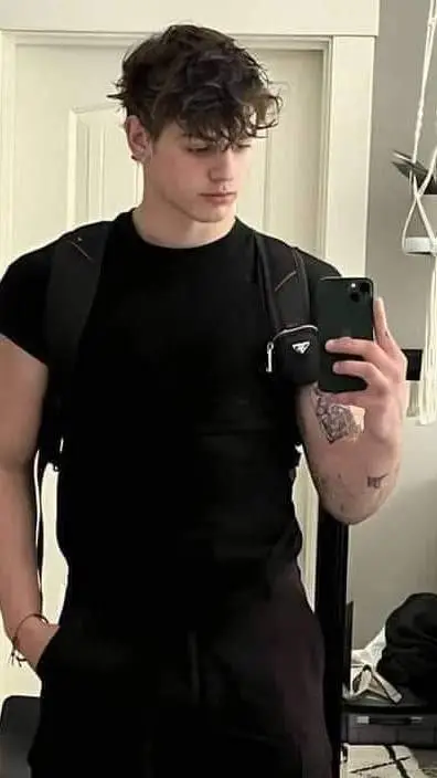 ai character: Ethan  background