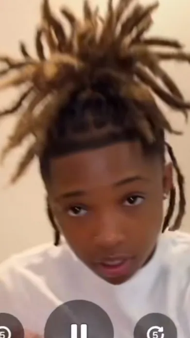 ai character: Kp(stud) background