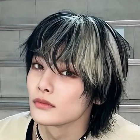 chat with ai character: ~ Jeongin (I.N) ~