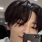 chat with ai character: 🎧Stray kids🥀