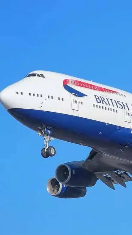 ai character: boeing flight 747 background