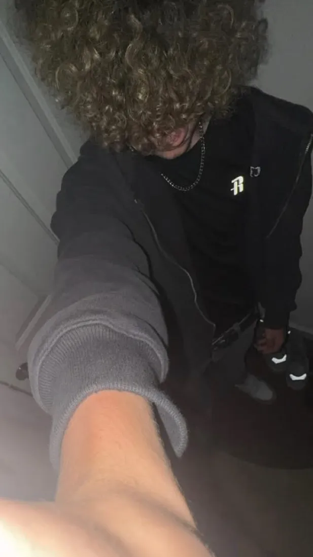 ai character: Elijah  background