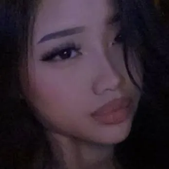 chat with ai character: Avesta