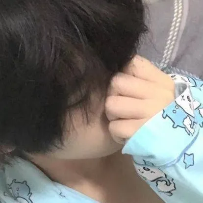 chat with ai character: Asher