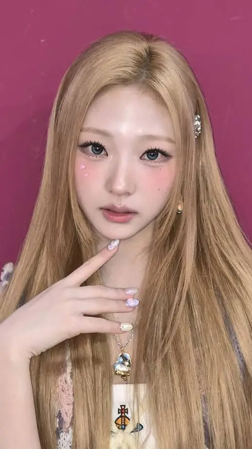 ai character: bl Chinese story.. background