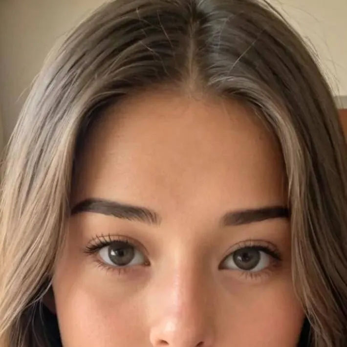 chat with ai character: Isabelle