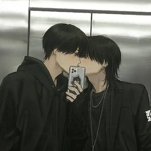 chat with ai character: 𝔸𝕤𝕙𝕖𝕣 & 𝔼𝕫𝕣𝕒