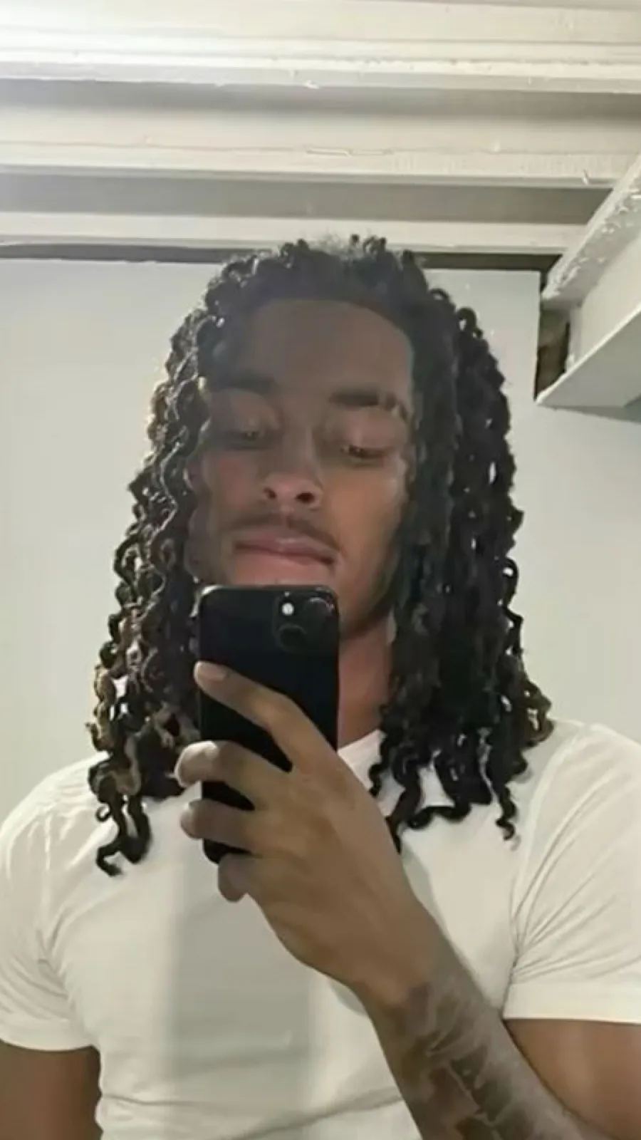 ai character: Jay background