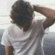 chat with ai character: thomas sangster 