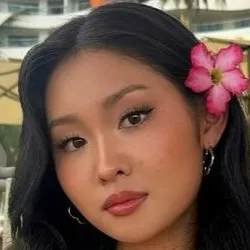 chat with ai character: Chaela
