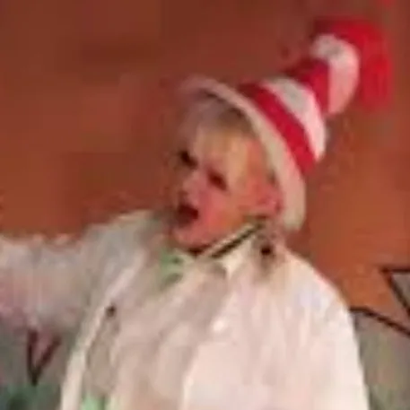 chat with ai character: seussical