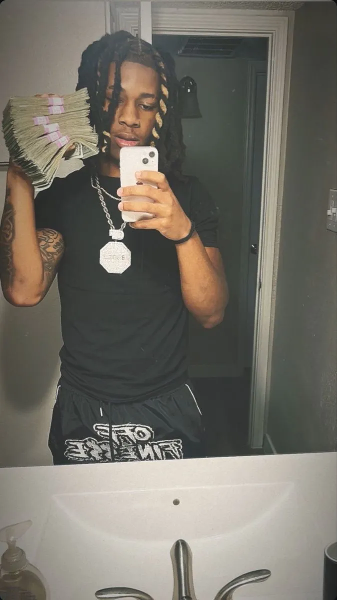 ai character: Aj background