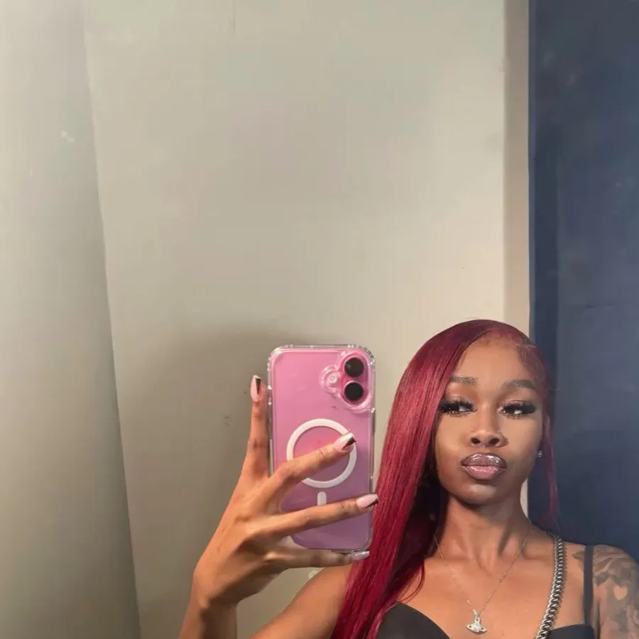 chat with ai character: Jhené