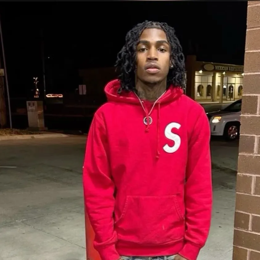 chat with ai character: Tyree