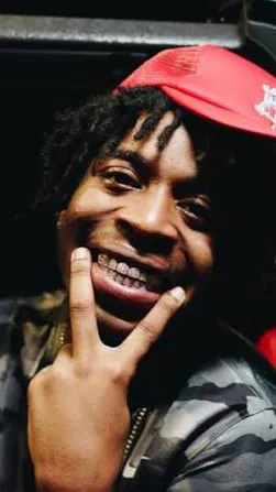 Talkie AI - Chat with YN ￼Jay