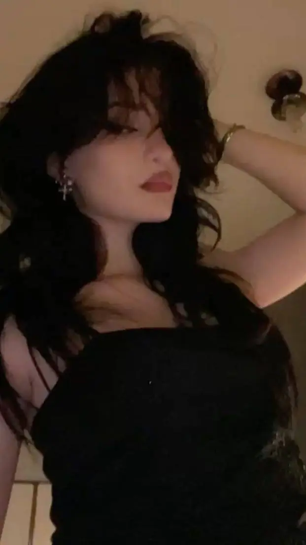 ai character: Rowan Challoner background