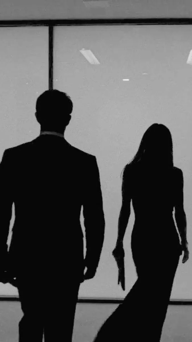 ai character: Damien Russo 💗 background